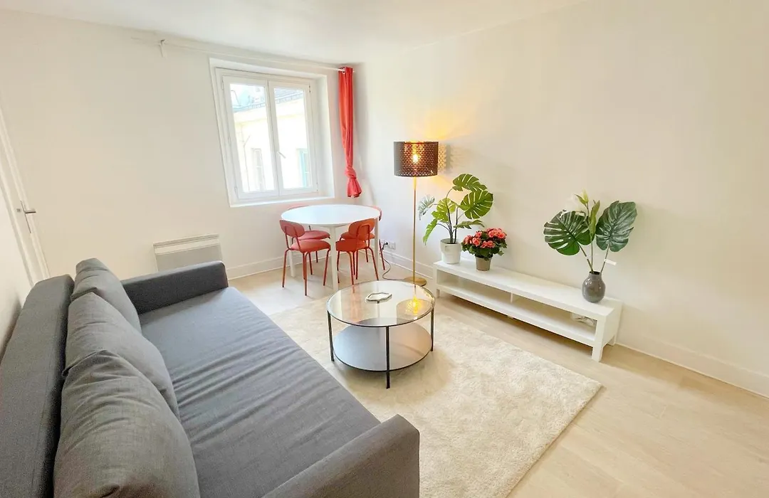 Paris Heart Apartment-1