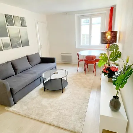 Paris Heart Apartment-3