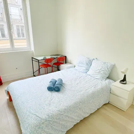 Paris Heart Apartment-2